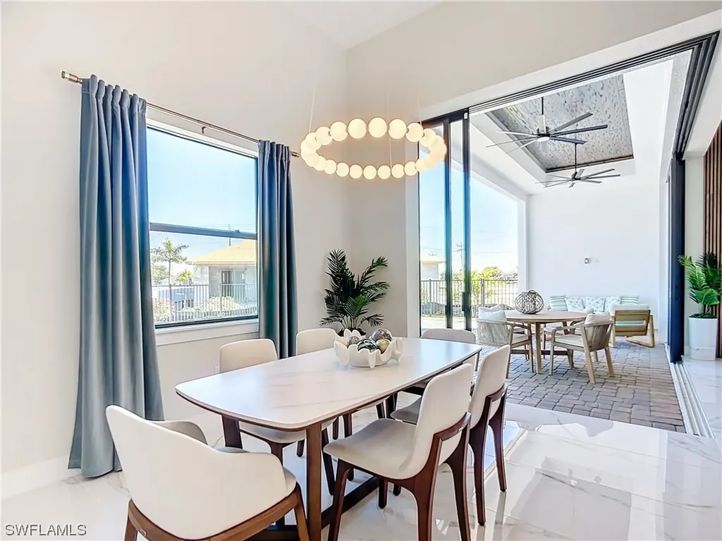 2527 Gleason Parkway Cape Coral FL 33914