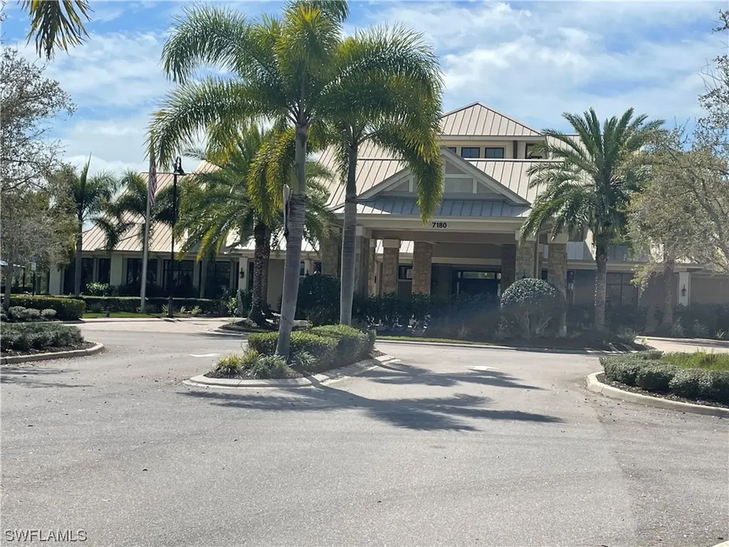 7202 Live Oak Drive Naples FL 34114