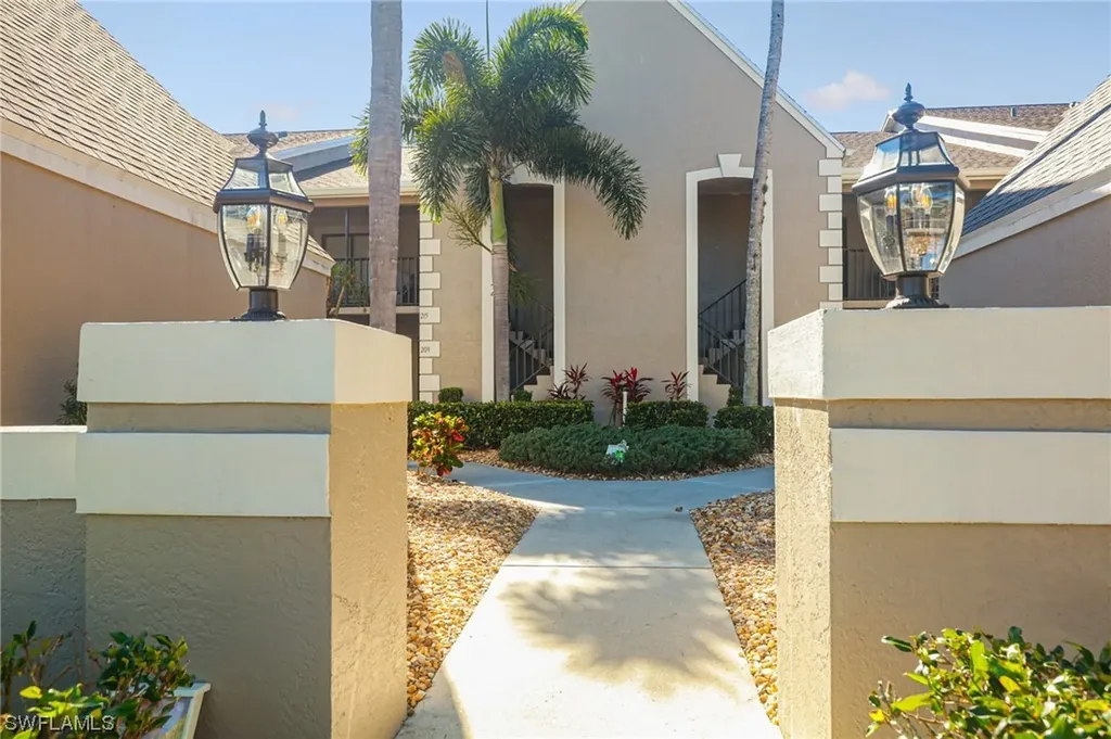 16200 Kelly Cove Drive Fort Myers FL 33908