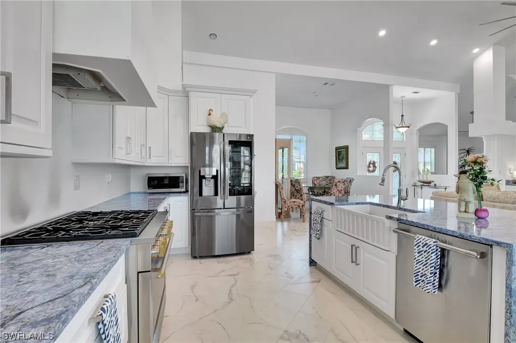 18066 Royal Tree Parkway Naples FL 34114