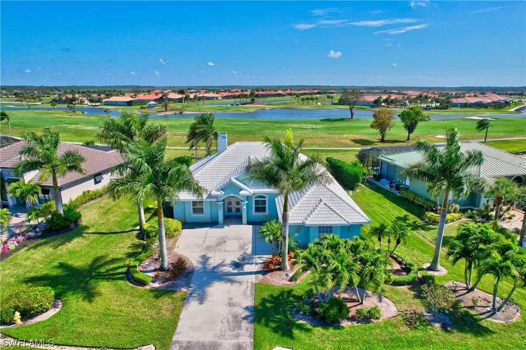 18066 Royal Tree Parkway Naples FL 34114