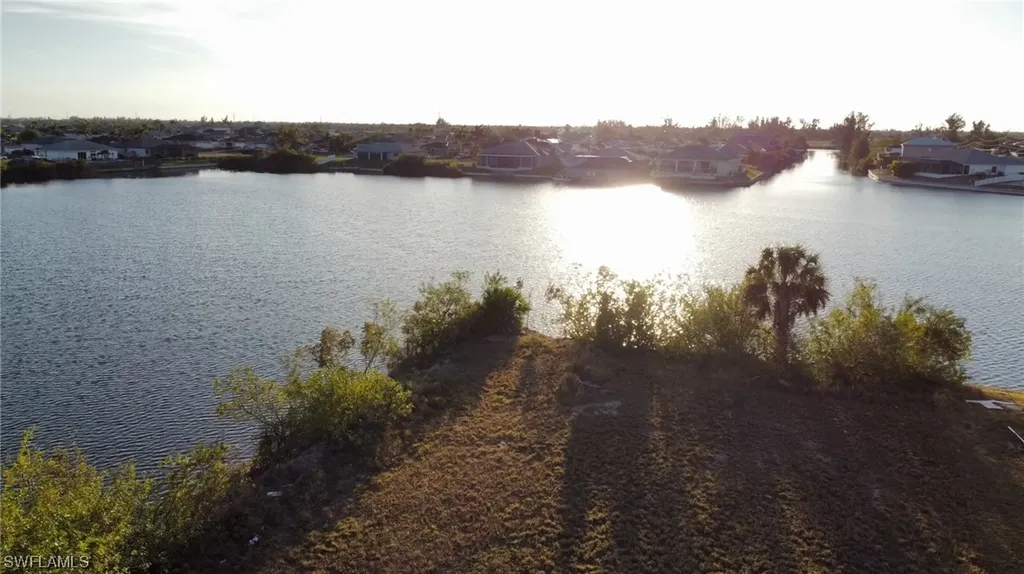 1800 NE 3rd Court Cape Coral FL 33909