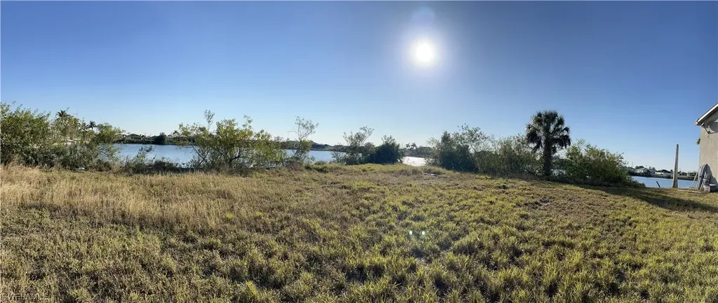 1800 NE 3rd Court Cape Coral FL 33909