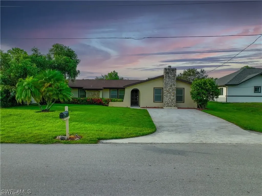 4827 17th Avenue SW Naples FL 34116