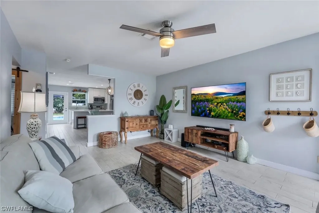 791 94th Avenue N Naples FL 34108