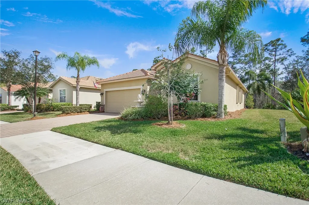 7948 Princeton Drive Naples FL 34104