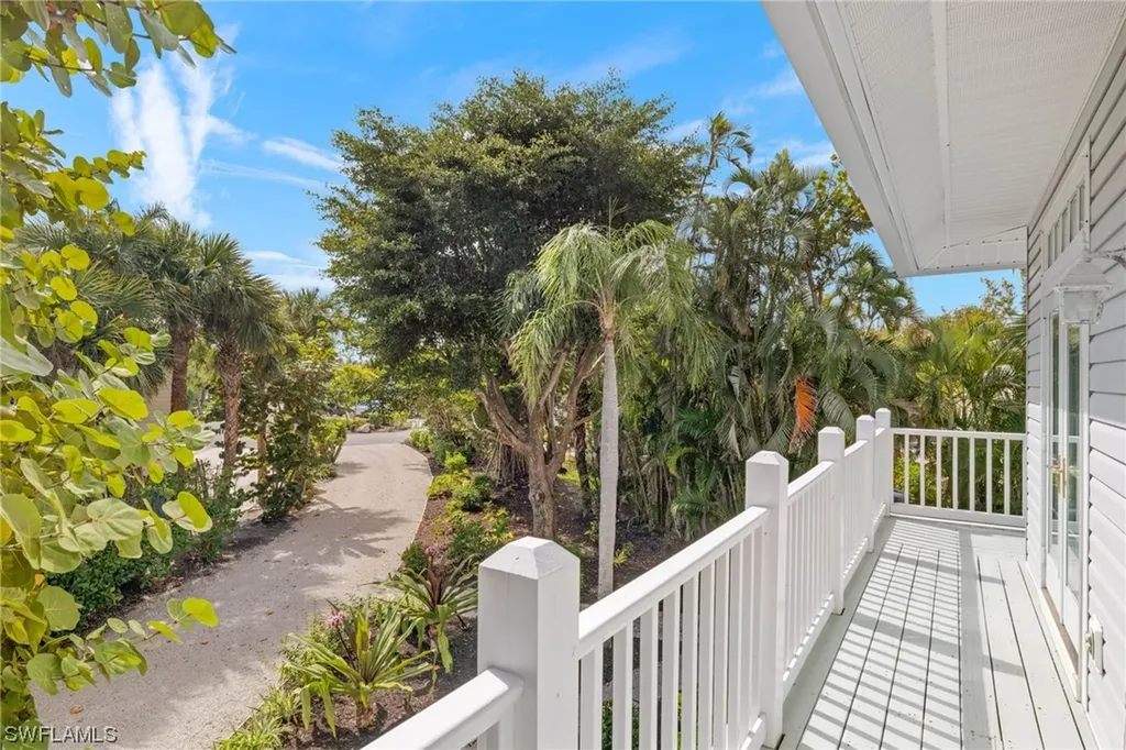 920 Almas Court Sanibel FL 33957