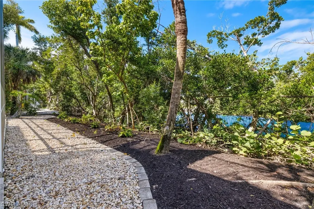 920 Almas Court Sanibel FL 33957
