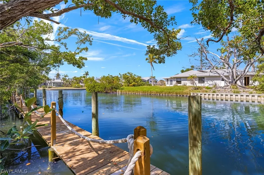920 Almas Court Sanibel FL 33957