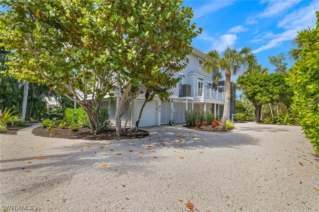 920 Almas Court Sanibel FL 33957
