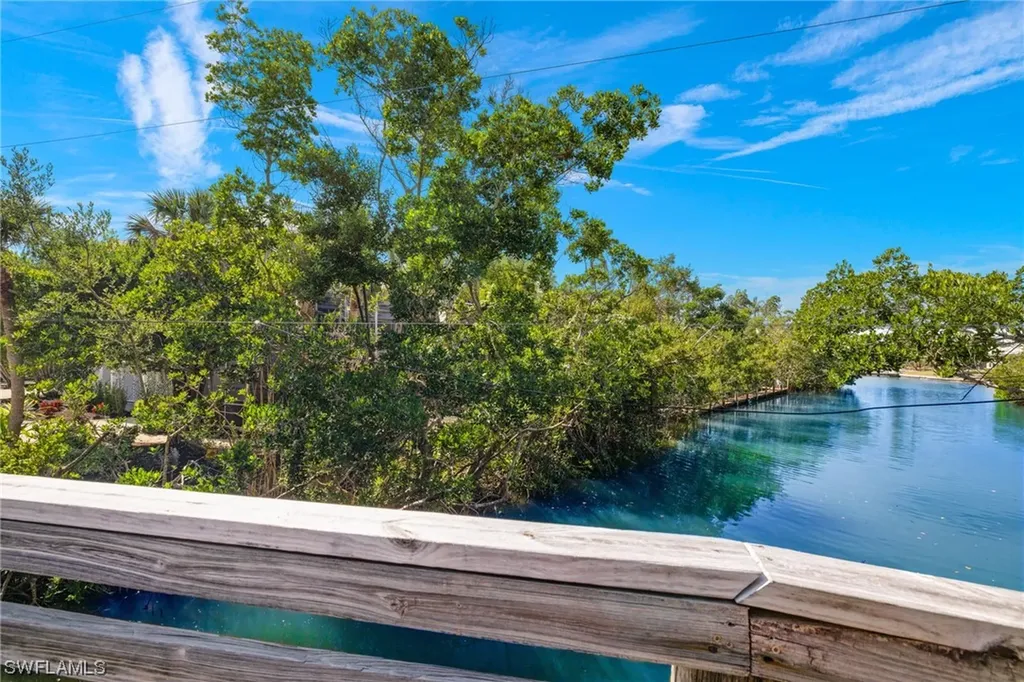 920 Almas Court Sanibel FL 33957