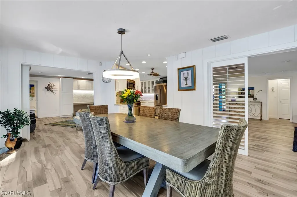 735 Old Trail Drive Naples FL 34103