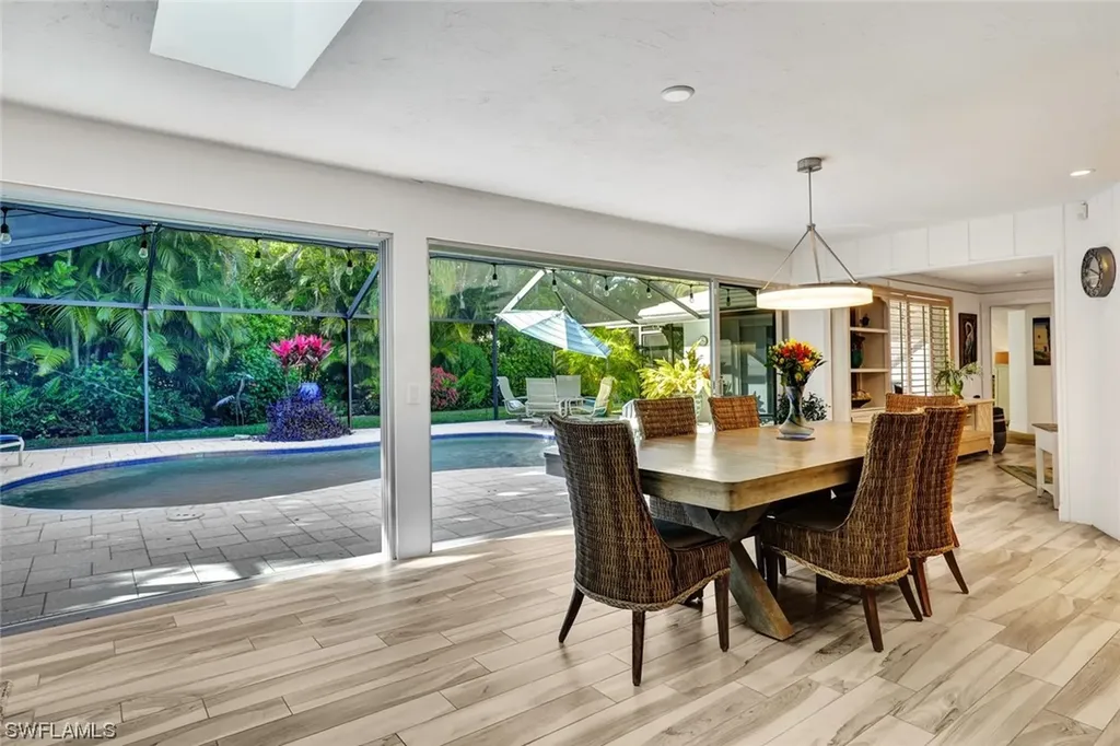 735 Old Trail Drive Naples FL 34103
