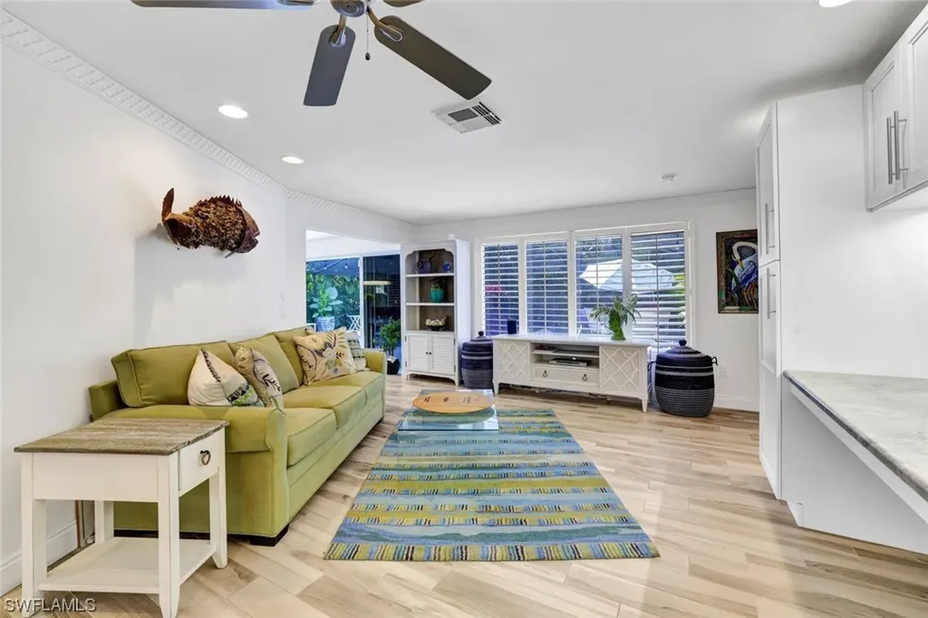 735 Old Trail Drive Naples FL 34103