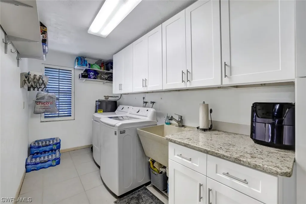 735 Old Trail Drive Naples FL 34103