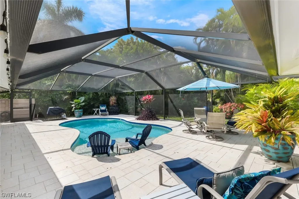 735 Old Trail Drive Naples FL 34103
