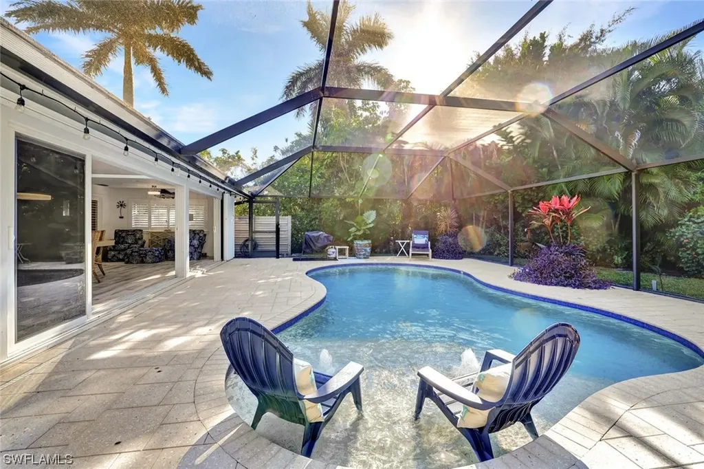 735 Old Trail Drive Naples FL 34103