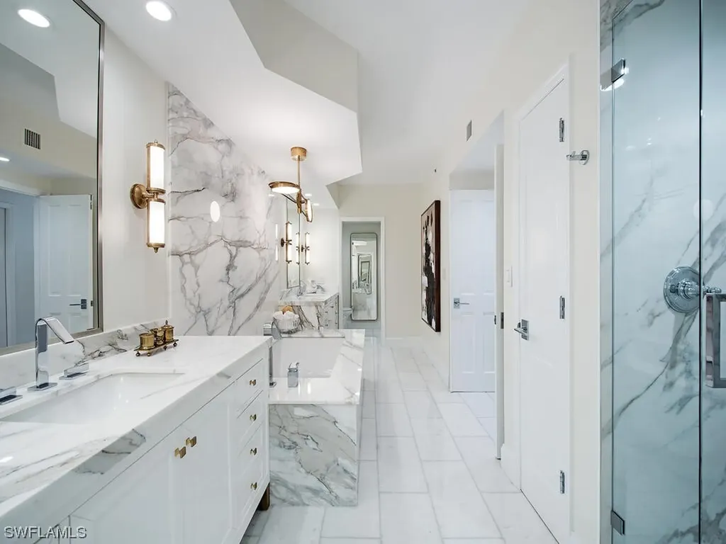 8171 Bay Colony Drive Naples FL 34108