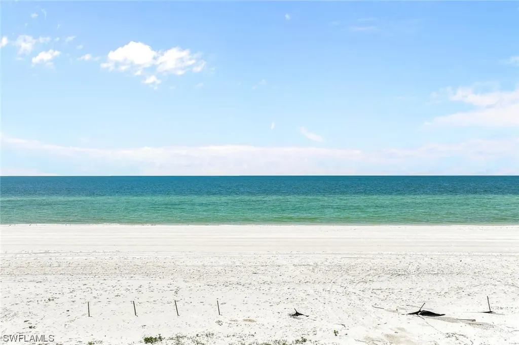 10047 Gulf Shore Drive Naples FL 34108