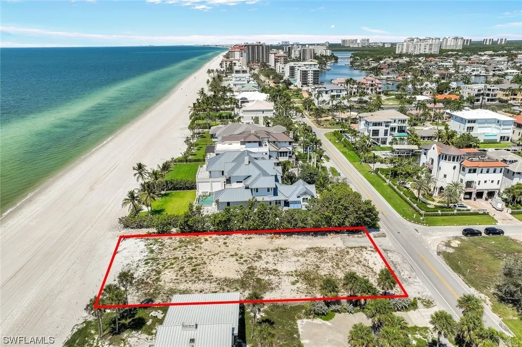 10047 Gulf Shore Drive Naples FL 34108