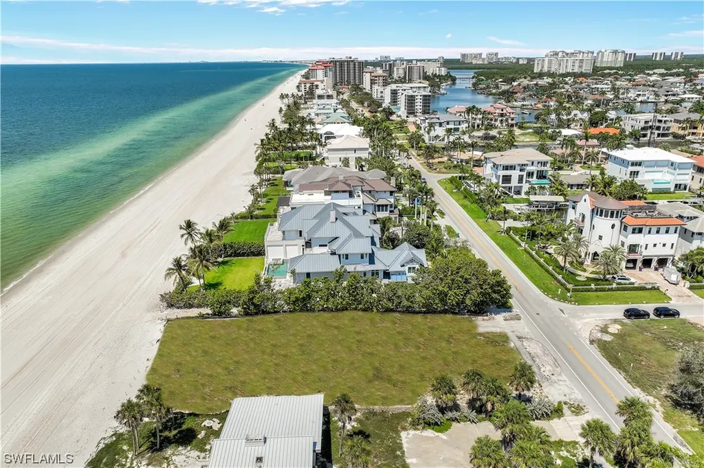 10047 Gulf Shore Drive Naples FL 34108
