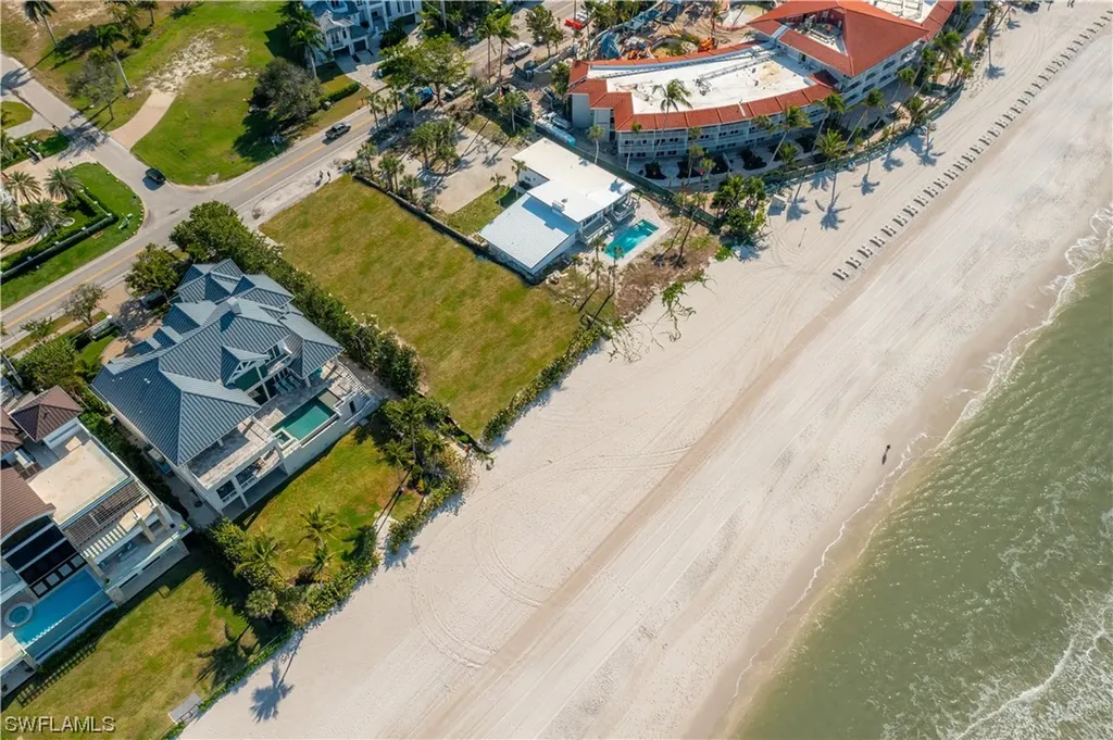 10047 Gulf Shore Drive Naples FL 34108