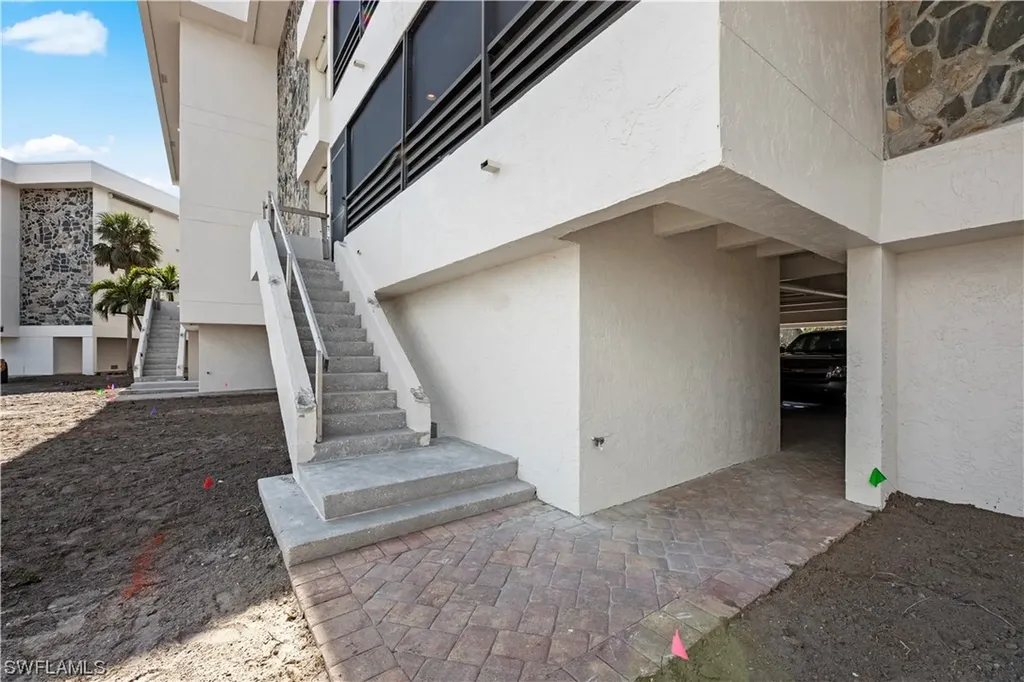 1605 Middle Gulf Drive Sanibel FL 33957