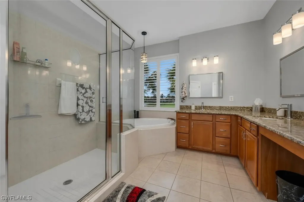 4715 Shinnecock Hills Court Naples FL 34112