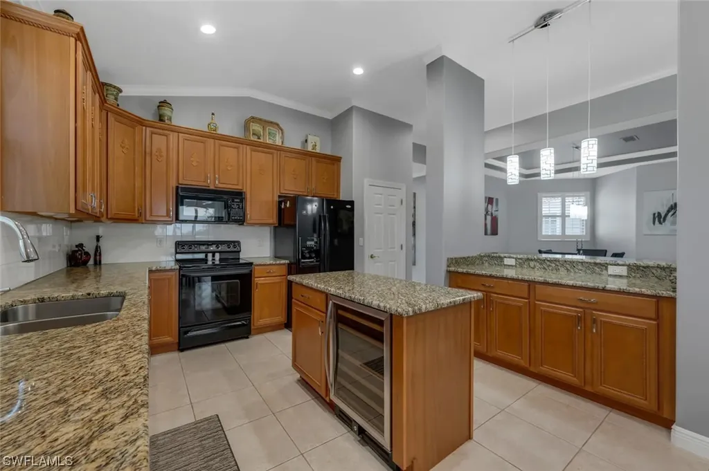 4715 Shinnecock Hills Court Naples FL 34112