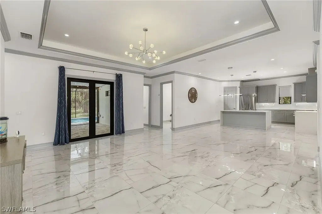 143 12th Avenue NE Naples FL 34120