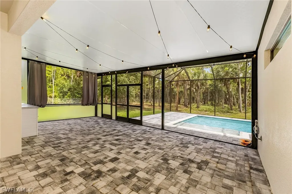 143 12th Avenue NE Naples FL 34120
