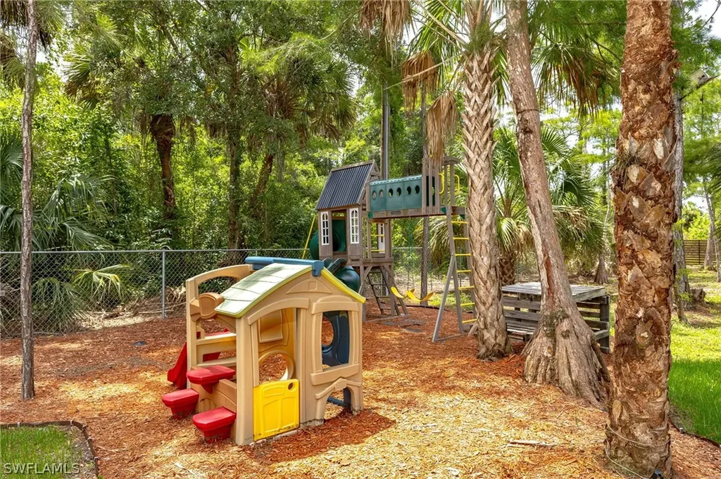 143 12th Avenue NE Naples FL 34120