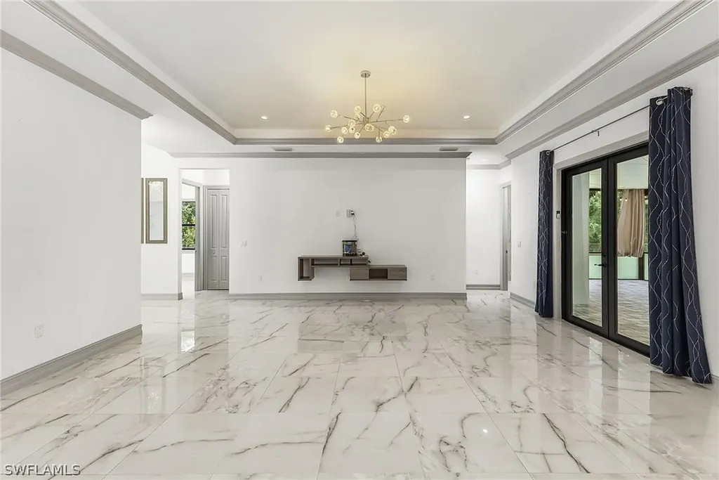 143 12th Avenue NE Naples FL 34120