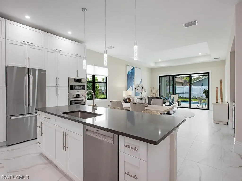 620 110th Avenue N Naples FL 34108