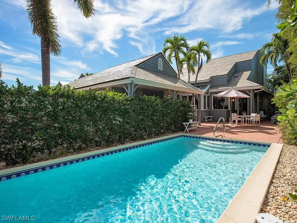 620 Bridgeway Lane Naples FL 34108