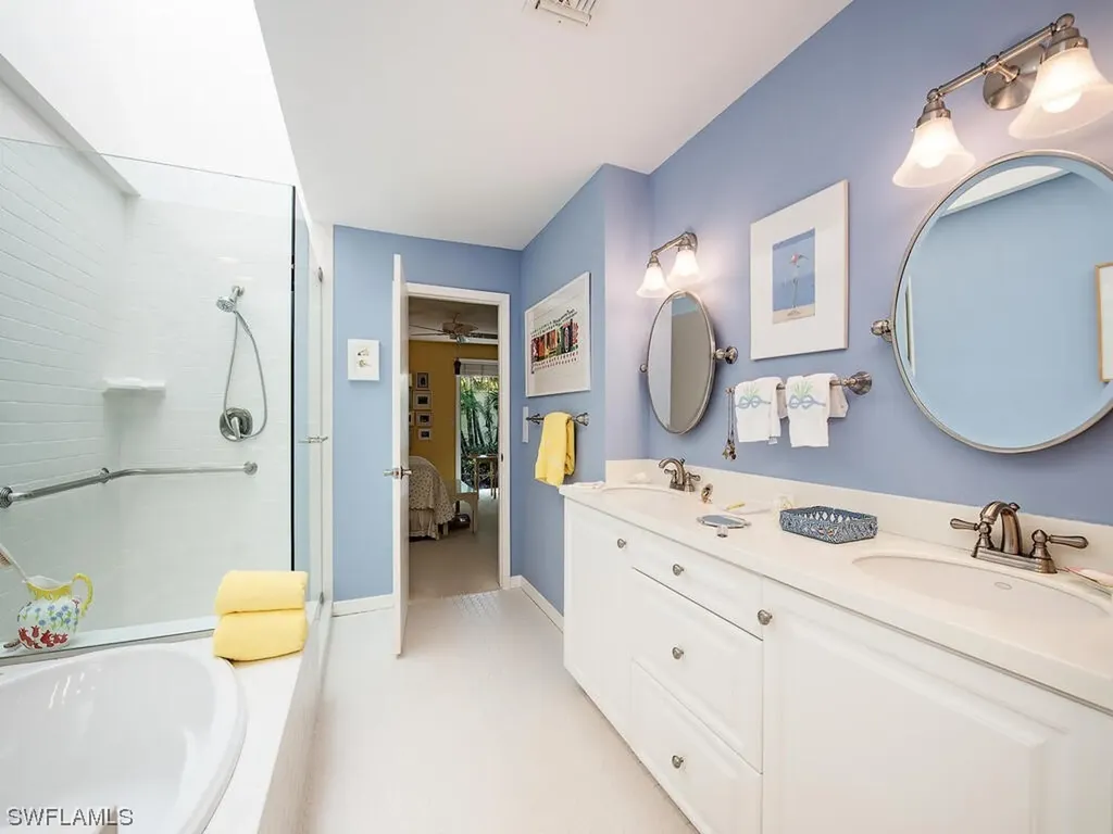 620 Bridgeway Lane Naples FL 34108