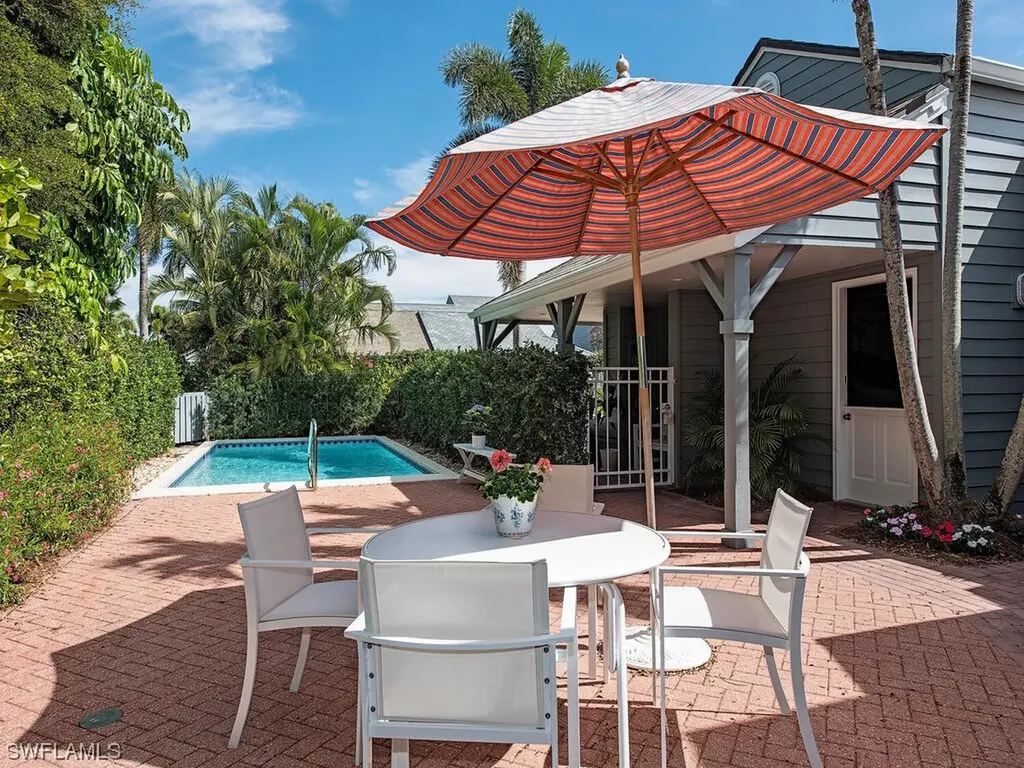 620 Bridgeway Lane Naples FL 34108
