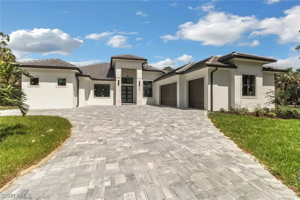 4607 13th Avenue SW Naples FL 34116