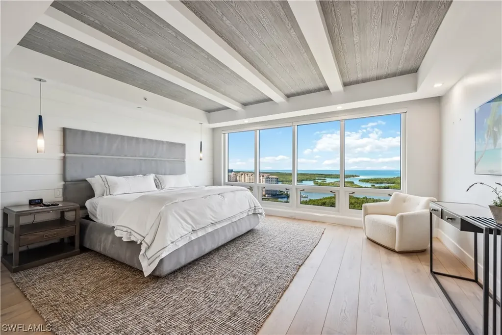 13915 Old Coast Road Naples FL 34110