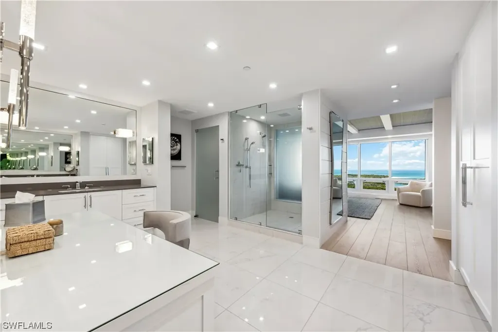 13915 Old Coast Road Naples FL 34110