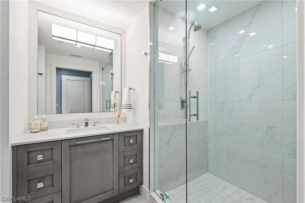 13915 Old Coast Road Naples FL 34110
