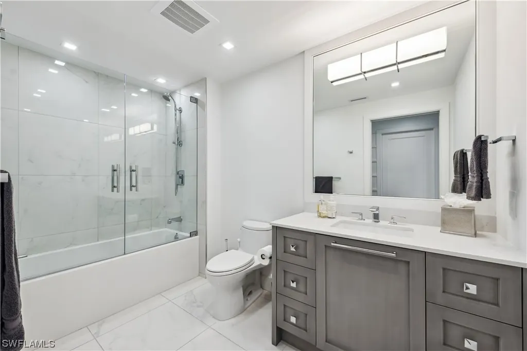 13915 Old Coast Road Naples FL 34110