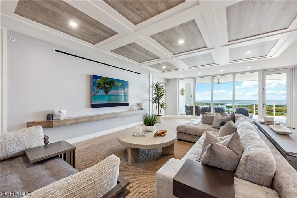13915 Old Coast Road Naples FL 34110