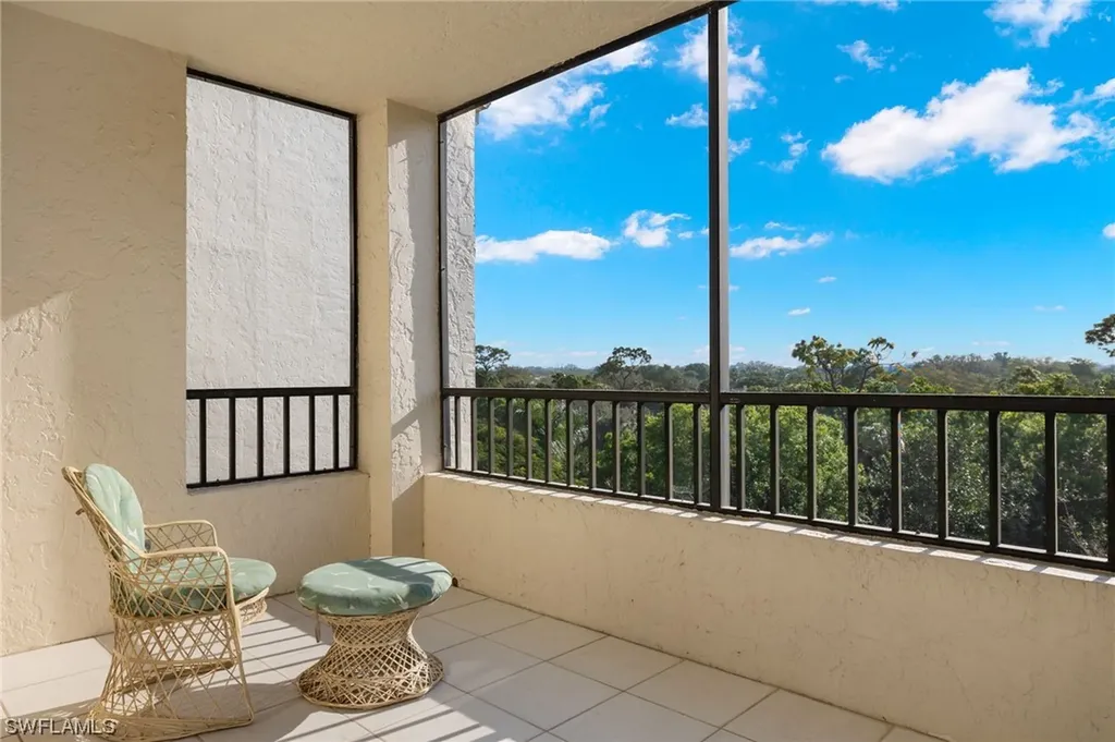 6520 Valen Way Naples FL 34108