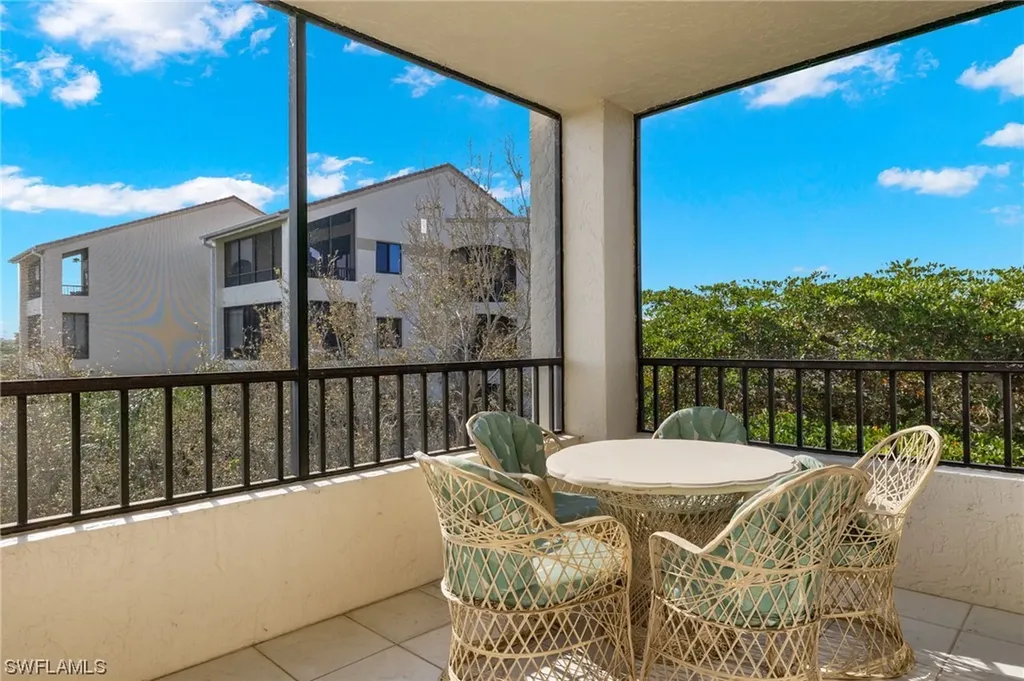 6520 Valen Way Naples FL 34108