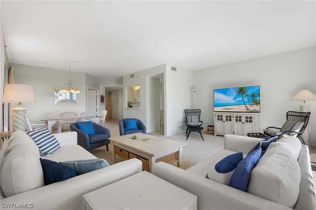 6520 Valen Way Naples FL 34108