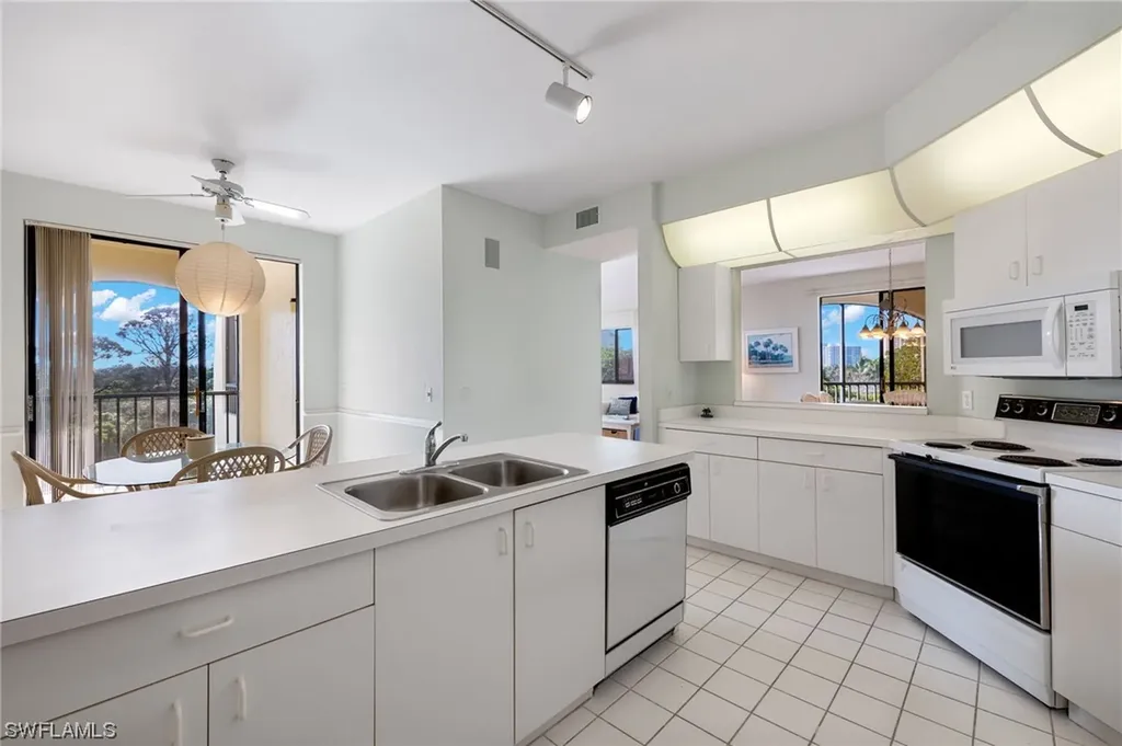 6520 Valen Way Naples FL 34108