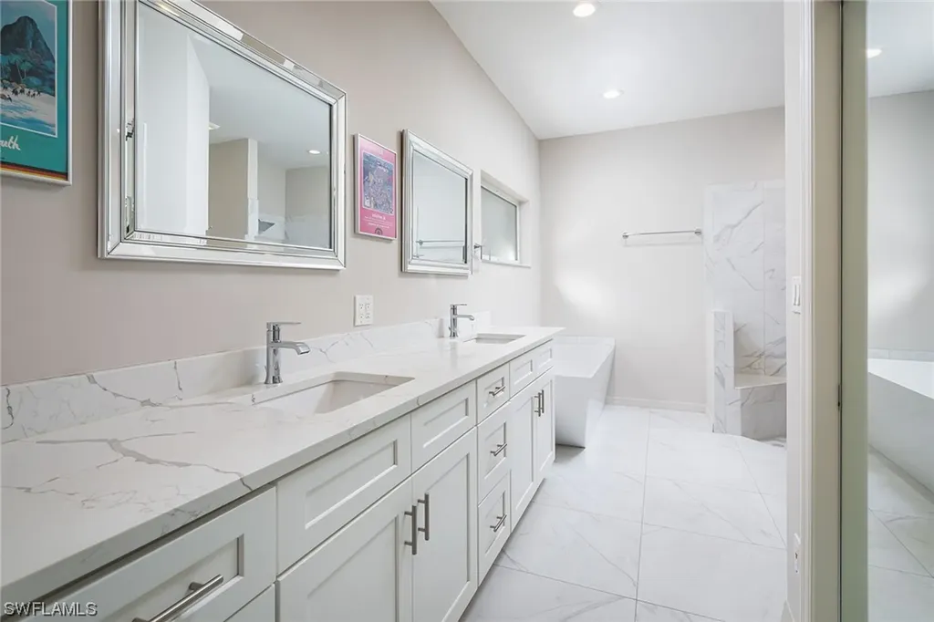 7650 San Sebastian Way Naples FL 34109