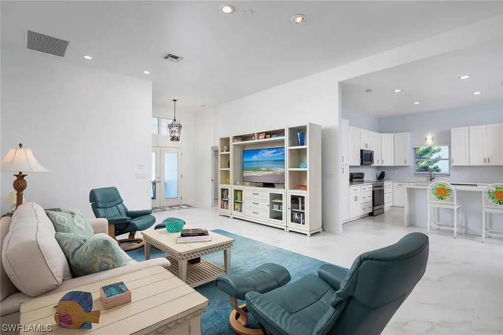 7650 San Sebastian Way Naples FL 34109