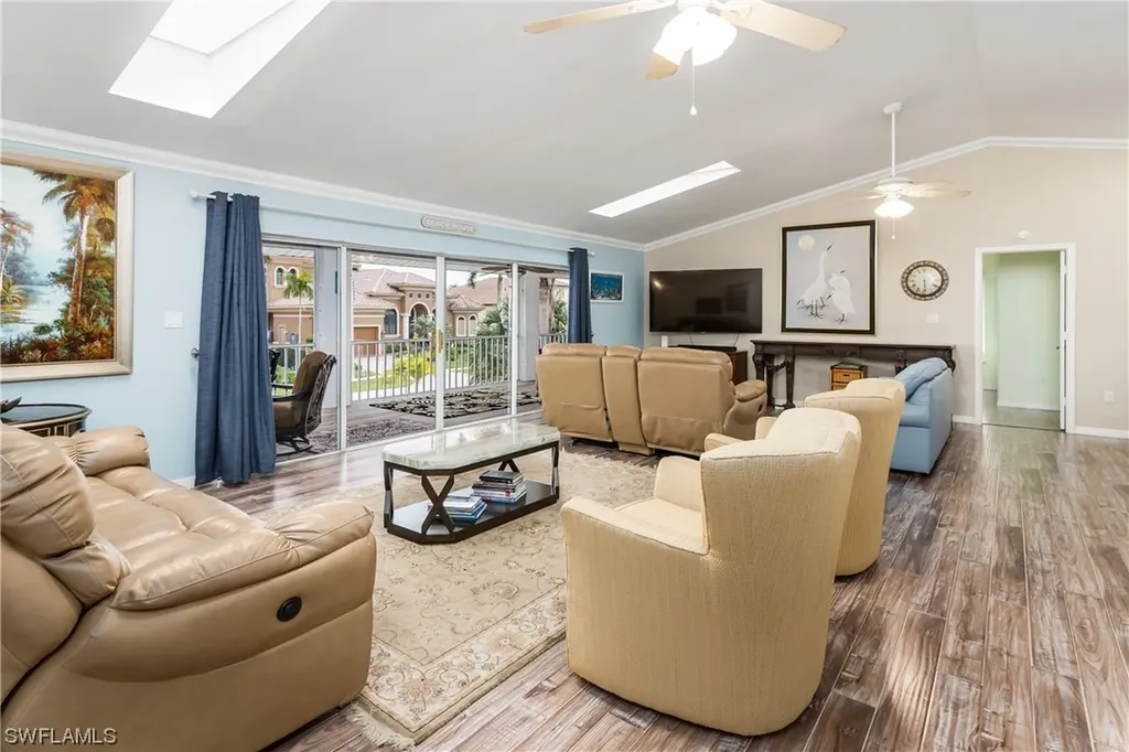 832 Swan Drive Marco Island FL 34145